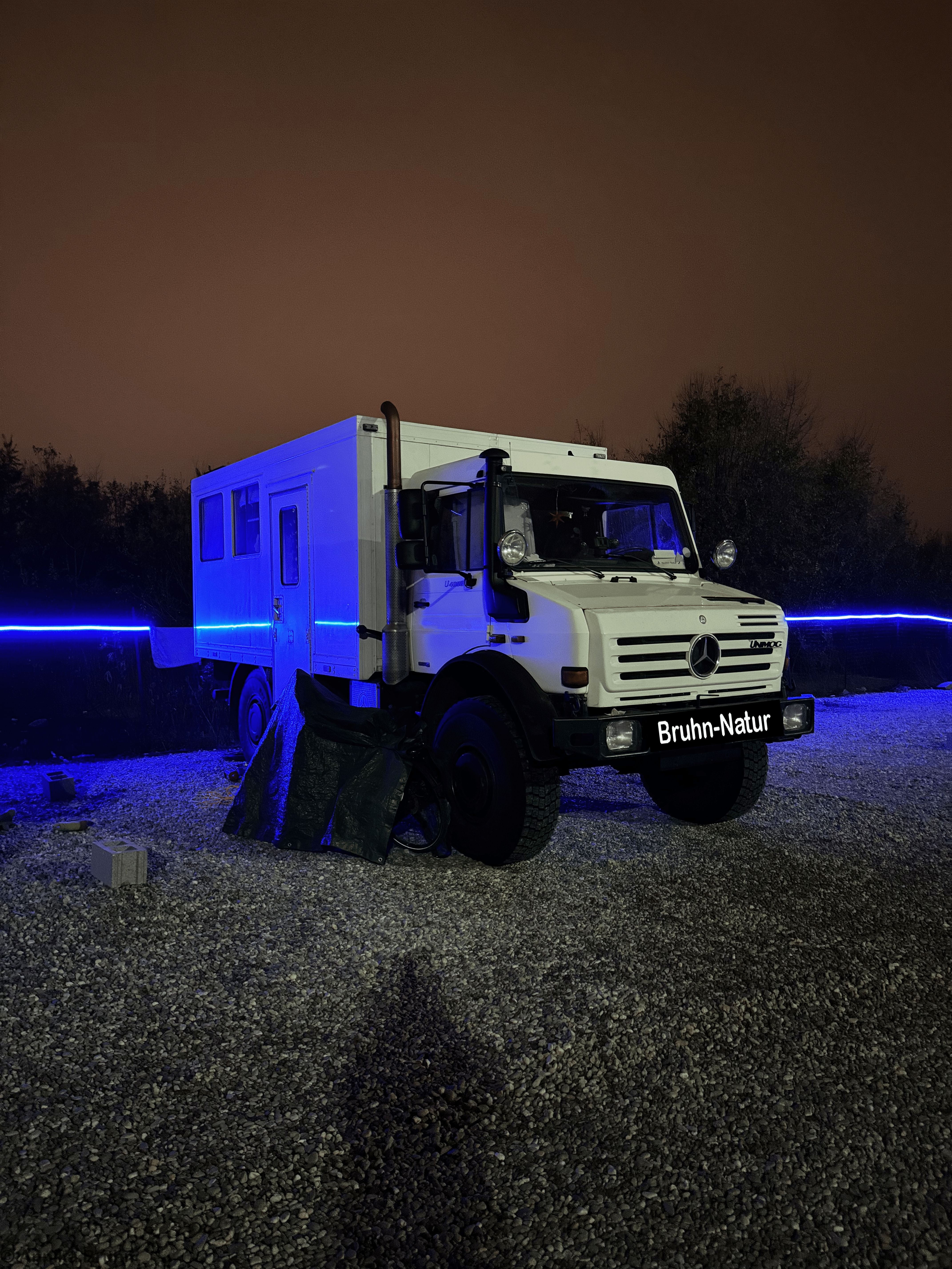 Unser Platz in Mailand bei Nacht